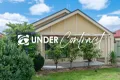 Property photo of 5 Hawke Place Murray Bridge SA 5253