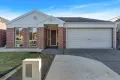 Property photo of 11 Millstream Pass Craigieburn VIC 3064