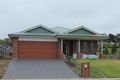 Property photo of 11 Chiswick Crescent Drouin VIC 3818