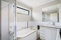 Property photo of 21 Silkyoak Court East Albury NSW 2640