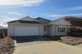 Property photo of 33 Bear Crescent Doreen VIC 3754