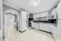 Property photo of 21 Campbell Close Minto NSW 2566