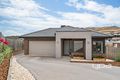 Property photo of 2 Amity Place Sunbury VIC 3429