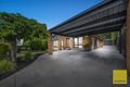 Property photo of 26 William Perry Close Endeavour Hills VIC 3802