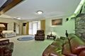 Property photo of 7 Lynden Grove Mount Waverley VIC 3149