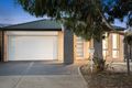 Property photo of 11 McKenna Place Pakenham VIC 3810