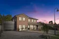 Property photo of 8 Swansea Court Craigieburn VIC 3064