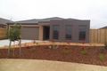 Property photo of 17 Spinebill Court Pakenham VIC 3810