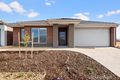 Property photo of 17 Pinnibar Way Weir Views VIC 3338
