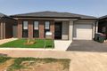 Property photo of 19 Bridport Circuit Tarneit VIC 3029