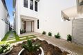 Property photo of 35 Harbourvue Court Helensvale QLD 4212