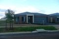 Property photo of 8 Equine Circuit Melton South VIC 3338
