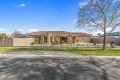 Property photo of 10 Highland Crescent Narre Warren South VIC 3805