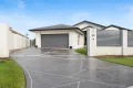 Property photo of 5 Glenwater Crescent Helensvale QLD 4212