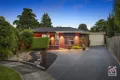 Property photo of 6 Doyle Place Endeavour Hills VIC 3802