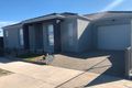Property photo of 11 Adventure Crescent Roxburgh Park VIC 3064