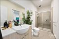 Property photo of 9 Grasslands Loop Keysborough VIC 3173