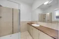 Property photo of 5 Lindrum Outlook Tarneit VIC 3029