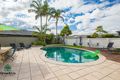 Property photo of 25 Selkirk Avenue Benowa QLD 4217