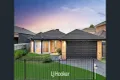 Property photo of 10 Strabane Way Hampton Park VIC 3976