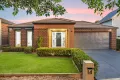 Property photo of 14 Kunuka Circuit Caroline Springs VIC 3023