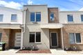 Property photo of 24/1 Hyde Park Avenue Craigieburn VIC 3064
