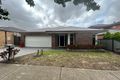 Property photo of 17 Cockatiel Circuit Craigieburn VIC 3064