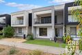 Property photo of 4 Mahara Walk Cranbourne West VIC 3977