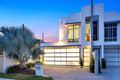 Property photo of 1/23 Illawong Street Surfers Paradise QLD 4217