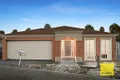 Property photo of 13 Woodridge Crescent Doreen VIC 3754
