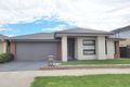 Property photo of 40 Scoria Circuit Craigieburn VIC 3064