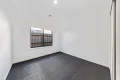 Property photo of 15 Scotland Circuit Cranbourne West VIC 3977