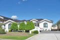 Property photo of 2 Hanslow Way Taylors Lakes VIC 3038