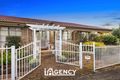 Property photo of 8 Heyington Circle Narre Warren VIC 3805