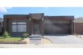 Property photo of 28 Biltmore Crescent Roxburgh Park VIC 3064