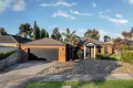 Property photo of 15 Masters Circuit Roxburgh Park VIC 3064