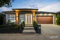Property photo of 8 Miro Way Fraser Rise VIC 3336