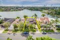 Property photo of 17 Cabana Boulevard Benowa QLD 4217