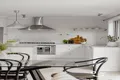 Property photo of 10 Avon Parade Mount Kembla NSW 2526