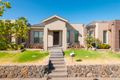 Property photo of 28 Hoxton Crescent Craigieburn VIC 3064