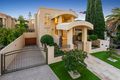 Property photo of 17 Queen Guineveres Place Paradise Point QLD 4216