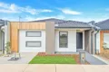Property photo of 10 Spector Walk Werribee VIC 3030
