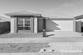 Property photo of 15 Pennina Grove Meadow Springs WA 6210