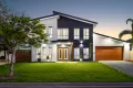 Property photo of 15 Harbourvue Court Helensvale QLD 4212
