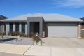 Property photo of 32 Damaine Circuit Caroline Springs VIC 3023