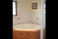 Property photo of 38 Sophie Avenue Broadbeach Waters QLD 4218