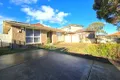 Property photo of 10 Revell Crescent St Albans VIC 3021
