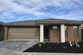 Property photo of 16 Lemon Myrtle Way Craigieburn VIC 3064