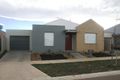 Property photo of 14 Hascombe Drive Caroline Springs VIC 3023