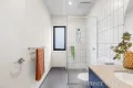 Property photo of 5 Ville Walk Avondale Heights VIC 3034
